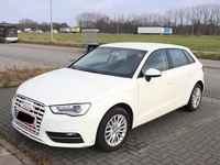 Gebraucht Audi A3 110 PS (80 kW) 2015 Weiß Limousine