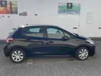 Gebraucht Peugeot 208 Access 68 PS (50 kW) 2012 Schwarz Kleinwagen