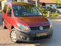 Gebraucht VW Caddy Trendline 105 PS (77 kW) 2011 Rot Van / Kleinbus