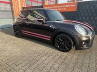 Gebraucht Mini ONE Pepper 102 PS (75 kW) 2015 Schwarz Kleinwagen
