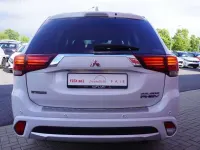 Gebraucht Mitsubishi Outlander P-HEV Top 203 PS (149 kW) 2017 Weiß SUV