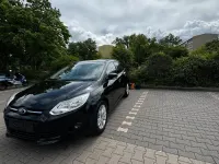 Gebraucht Ford Focus 115 PS (84 kW) 2011 Schwarz Kombi