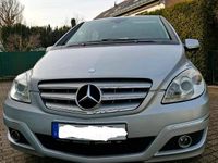 Gebraucht Mercedes B170 116 PS (85 kW) 2009 Silber Van / Kleinbus