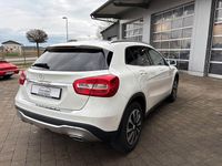 Gebraucht Mercedes GLA200 156 PS (114 kW) 2019 Weiß SUV