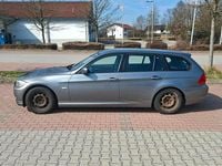 Gebraucht BMW 320 184 PS (135 kW) 2010 Grau Kombi
