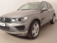 Gebraucht VW Touareg 262 PS (192 kW) 2015 Grau metallic SUV