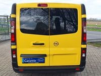 Gebraucht Opel Vivaro 95 PS (69 kW) 2016 Gelb Van / Kleinbus