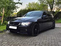Gebraucht BMW 318 Basis 129 PS (94 kW) 2006 Schwarz Kombi