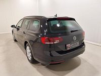 Gebraucht VW Passat 150 PS (110 kW) 2022 Deep black perleffekt Kombi