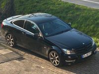 Gebraucht Mercedes 220 170 PS (125 kW) 2011 Schwarz