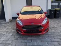 Gebraucht Ford Fiesta Titanium 101 PS (74 kW) 2016 Rot Limousine