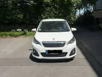 Gebraucht Peugeot 108 Active 72 PS (52 kW) 2021 Weiß Kleinwagen