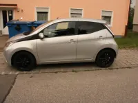Gebraucht Toyota Aygo Style 69 PS (50 kW) 2016 Silber Kleinwagen