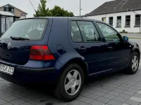 Gebraucht VW Golf IV 75 PS (55 kW) 2002 Blau Kleinwagen