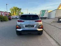 Gebraucht Hyundai Kona YES! 120 PS (88 kW) 2019 Silber SUV