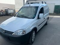 Usata Opel Combo 75 CV (55 kW) 2011 Bianco Monovolume