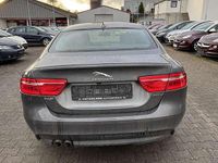 Gebraucht Jaguar XE R-Sport 179 PS (131 kW) 2015 Corris grey Limousine