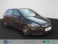 Gebraucht Mercedes B180 AMG line 122 PS (89 kW) 2018 Kosmosschwarz  metalliclack Kleinwagen