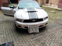 Gebraucht Ford Mustang 309 PS (227 kW) 2012 Weiß Coupé