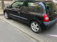 Używany Renault Clio II 2004 Czarny Hatchback