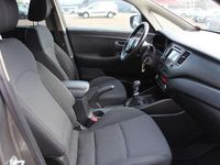 Gebraucht Kia Carens 141 PS (103 kW) 2015 Silber Van / Kleinbus