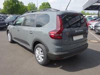 Gebraucht Dacia Jogger Expression 110 PS (80 kW) 2024 Grau Van / Kleinbus