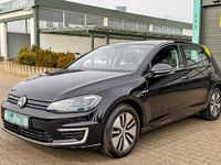 Gebraucht VW e-Golf 100 kW (136 PS) 2020 Schwarz metallic Kleinwagen
