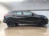 Gebraucht Nissan Qashqai Visia 116 PS (85 kW) 2016 Black (m) SUV