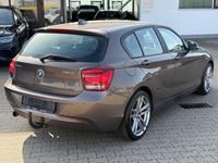 Gebraucht BMW 118 Advantage 143 PS (105 kW) 2015 Braun Kleinwagen