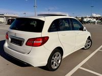 Gebraucht Mercedes B220 Urban 184 PS (135 kW) 2016 Weiß Van / Kleinbus