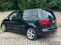 Gebraucht VW Touran Highline 140 PS (102 kW) 2011 Schwarz Van / Kleinbus