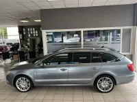 Gebraucht Skoda Superb 160 PS (117 kW) 2010 Grau Kombi