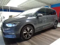 Gebraucht VW Touran Highline 150 PS (110 kW) 2021 Delfingrau metallic Van / Kleinbus