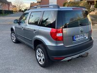 Gebraucht Skoda Yeti 105 PS (77 kW) 2010 Silber SUV