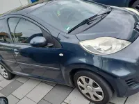 Gebraucht Peugeot 107 68 PS (50 kW) 2009 Schwarz Kleinwagen