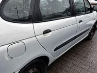 Gebraucht Renault Mégane Expression 95 PS (69 kW) 2000 Grau Limousine