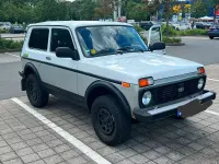 Gebraucht Lada niva 83 PS (61 kW) 2010 Weiß SUV