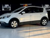 Gebraucht Renault Scénic III Initiale Paris 116 PS (85 kW) 2013 Weiß Van / Kleinbus