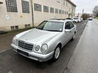 Gebraucht Mercedes E200 136 PS (100 kW) 1997 Grau Limousine