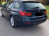 Gebraucht BMW 320 184 PS (135 kW) 2012 Blau Kombi