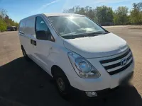 Gebraucht Hyundai H-1 136 PS (100 kW) 2016 Weiß Van / Kleinbus