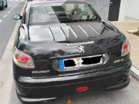 Gebraucht Peugeot 206 CC 109 PS (80 kW) 2005 Schwarz Cabrio