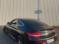 Gebraucht Mercedes C180 156 PS (114 kW) 2016 Schwarz Coupé