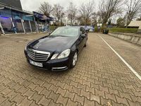 Gebraucht Mercedes E200 Avantgarde 136 PS (100 kW) 2012 Blau Limousine