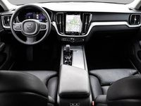 Gebraucht Volvo V60 Core 163 PS (119 kW) 2024 Grau Kombi