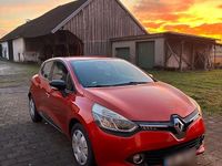 Gebraucht Renault Clio IV 90 PS (66 kW) 2013 Rot Limousine