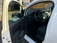 Second-hand VW T5 102 CP (75 kW) 2015 Alb Van