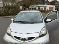Gebraucht Toyota Aygo 60 PS (44 kW) 2006 Silber Kleinwagen