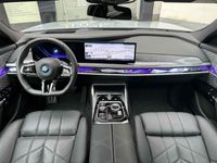 gebraucht BMW i7 xDrive60 M Sport SkyLounge TV Kristal B&W 21"