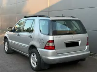 Gebraucht Mercedes ML320 218 PS (160 kW) 2001 Silber SUV